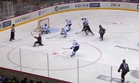 «Трактор» одолел «Барыс» со счетом 2:1