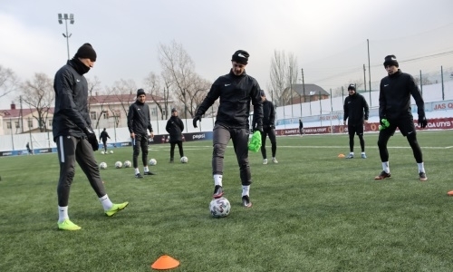 
«Кызыл-Жар СК» опубликовал фото с предыгровой тренировки
