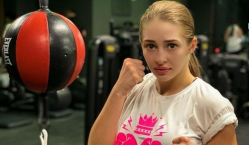 Эффектная боксерша подняла флаг Казахстана в Турции. Фото