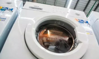 При какой температуре воды нужно стирать носки в стиральной машине –многие ошибаются