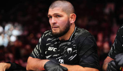 Хабиб Нурмагомедов «поборолся» с футбольной легендой. Видео