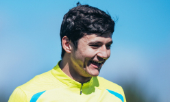 Хусанов победил звездную соперницу из Европы. Видео