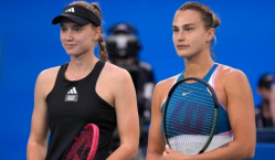 «В трёх сетах». В Англии назвали победительницу полуфинала Рыбакина — Соболенко