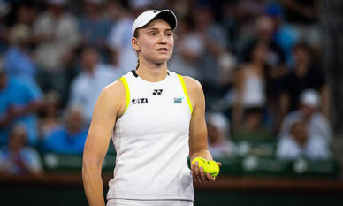 Елена Рыбакина обошла Арину Соболенко. Подробности