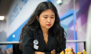 Бибисара Асаубаева улучшила позицию в таблице Турнира претенденток-2026