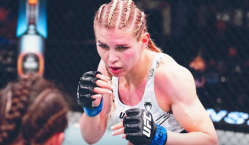 Досрочно закончился бой россиянки в UFC