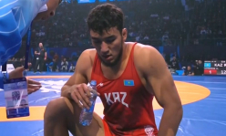 Ризабек Айтмухан лишился шансов на медаль чемпионата мира