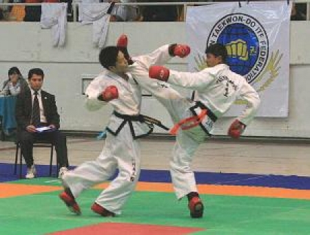 Орден - президенту, зрелище - болельщикам