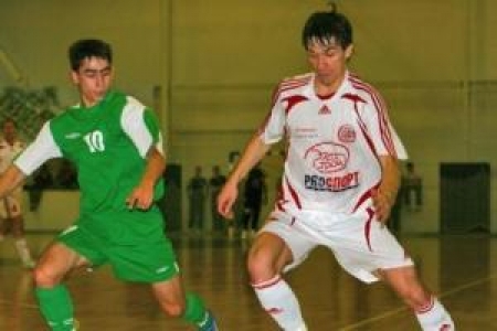 Юрий Бутрин забил в ворота 