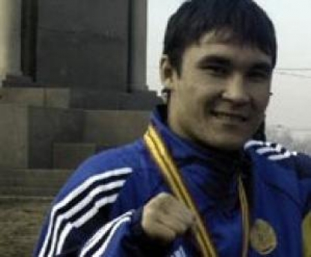 На снимке - Серик Сапиев