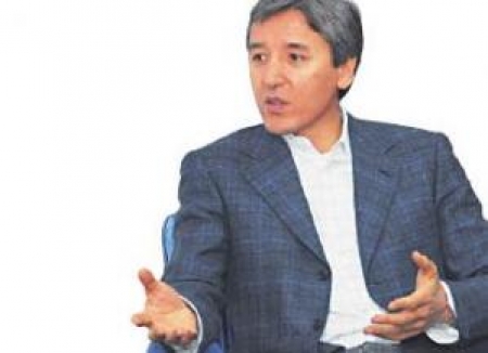 Булат Абилов: &laquo;Футбол, как и&nbsp;политика, любит конкуренцию&raquo;