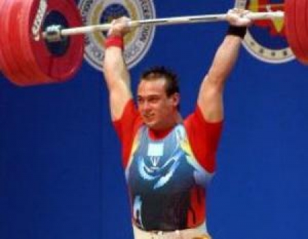 Илья Ильин принес первое золото Казахстану