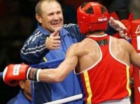 Александр Стрельников воспитал из начинающего Абайского боксёра Серика Сапиева, двукратного чемпиона мира по боксу. Теперь, мечту взять золото олимпиады, придётся отложить на четыре года.