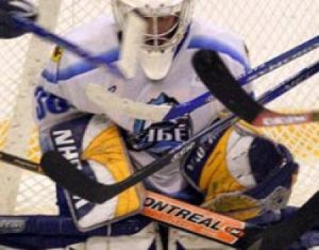 Вратарю алматинцев пришлось изрядно поработать