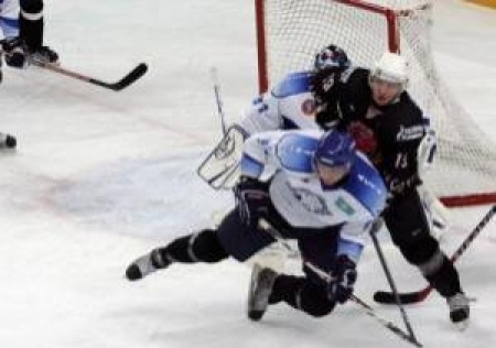 Астанчане достойно противостояли фавориту