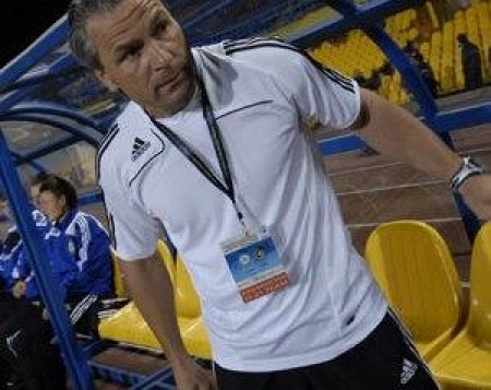 Бернд Шторк начнет с англичан