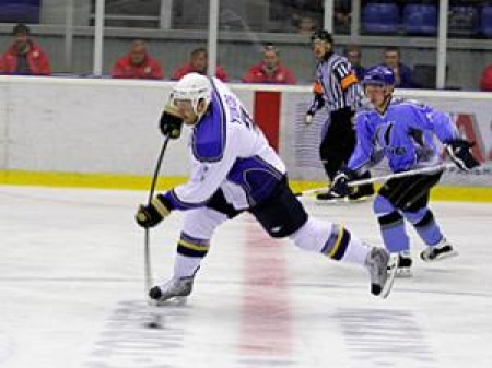 В нападении Евгений Ушков