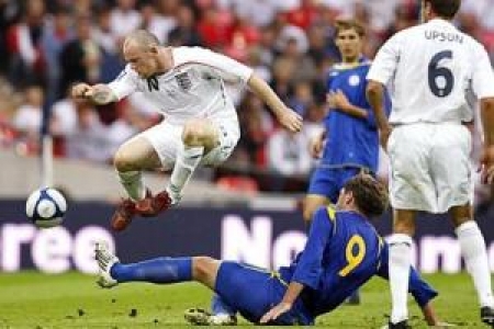 Остапенко против Руни