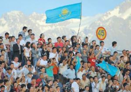 Болельщиков Усть-Каменогорска в ФФК слушать не хотят