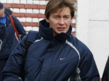 Руслан Балтиев идет на тренировку