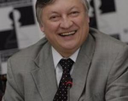 Анатолий Карпов с радостью приехал в Казахстан