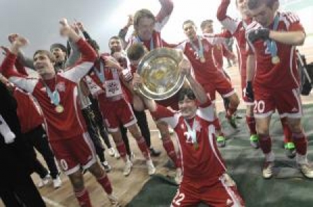 «Актобе» празднует победу в «золотом матче»