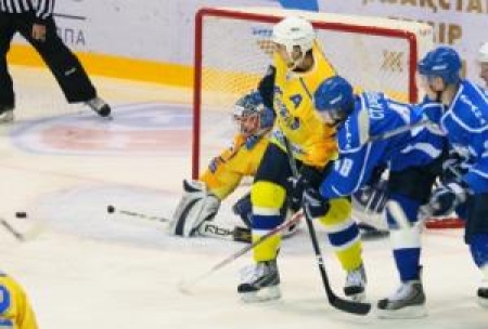 Астанчане идут в атаку