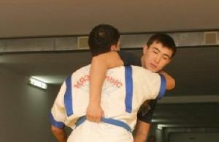 Казакша-курес набирает обороты