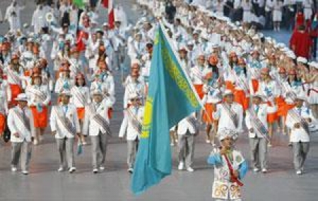 Флаг в руках Асхата Житкеева предворял начало Олимпиады