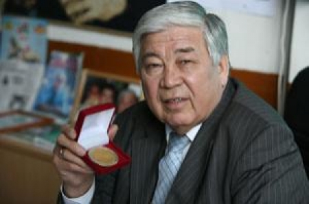 Известный тренер Ерлик Жарболов