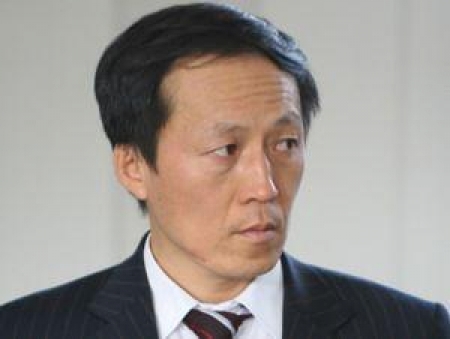 Ни не берет в расчет старые заслуги