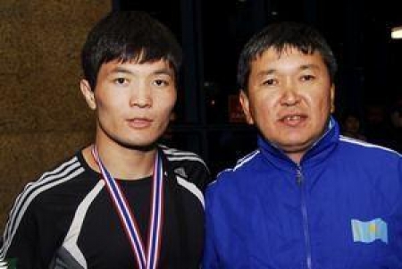 Баяхметов вернулся с золотом