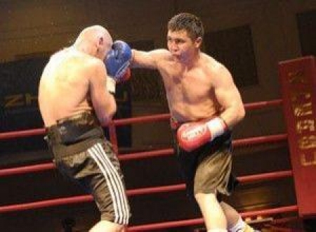 Картенбаев завоевал титул