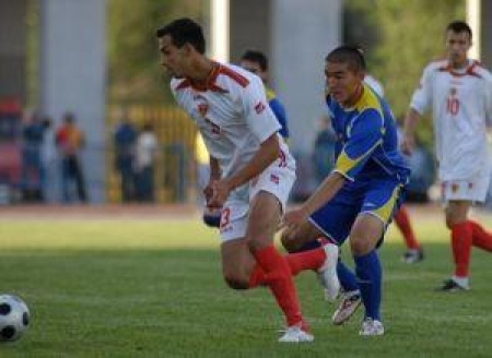 Ерзат Кенбаев преследует Слободана Лакичевича