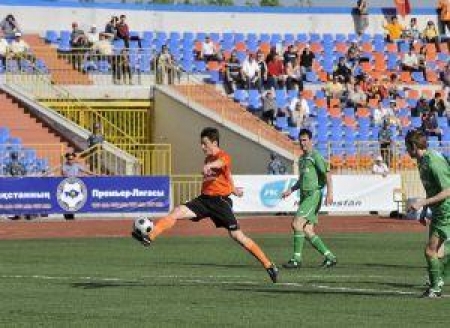 Через некоторое время Костюк забьет второя мяч в ворота сатпаевцев