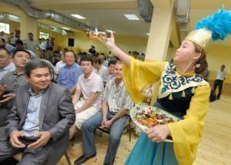 Красочное открытие зала для бокса предвещало много интересного.