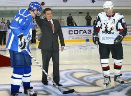 Мамин приносит хоккей в Кокчетав