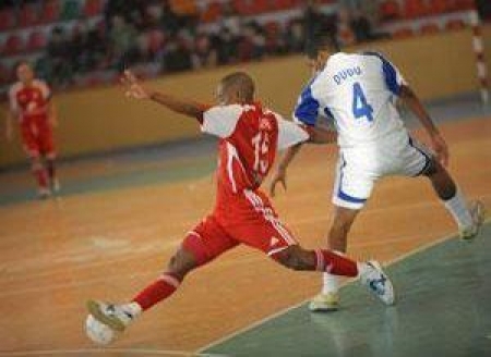 Клубов в Казахстане все меньше