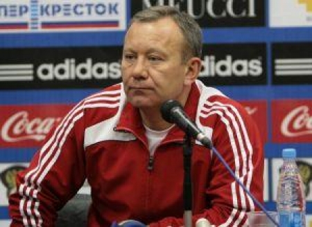 Владимир Муханов готовит свою команду к израильтянам