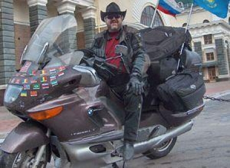 Петрухин приглпшпет в гости