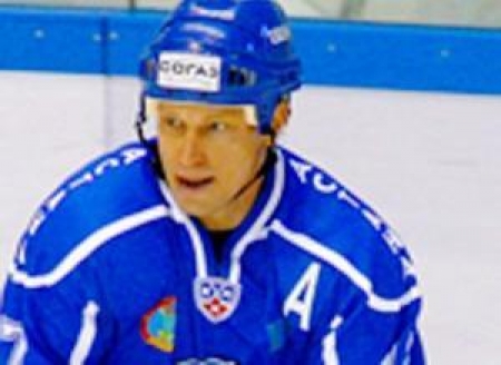 Корешков отыграет еще сезон