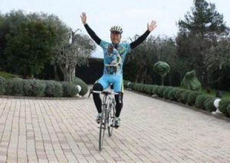 Самый именитый казахстанский велогонщик Александр Винокуров