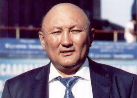 Вице-президент Федерации борьбы казакша курес РК Победитель турнира Ержан Шынкеев Абай Зикиров (Астана)