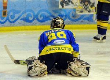 Бессонов в раме стоит надежно