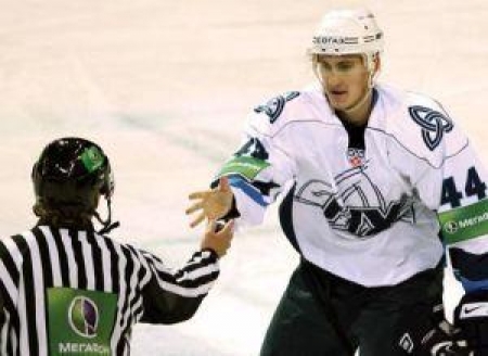 Гости цвозят два очка