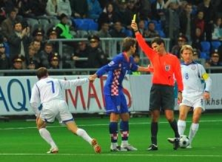 Казахстанцы вновь уступили