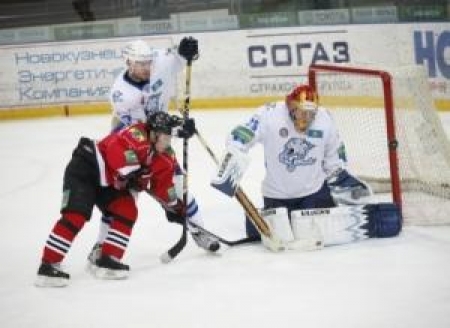 Новокузнецкие хоккеисты бились до конца