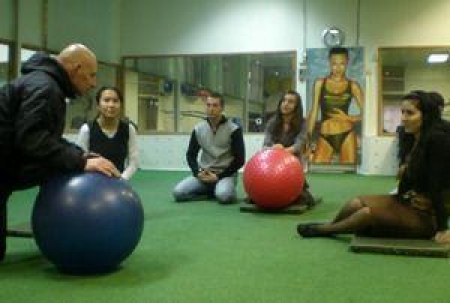 Очередное занятие в спортивном клубе «Эна»