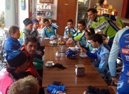 Казахстанская команда начала подготовку