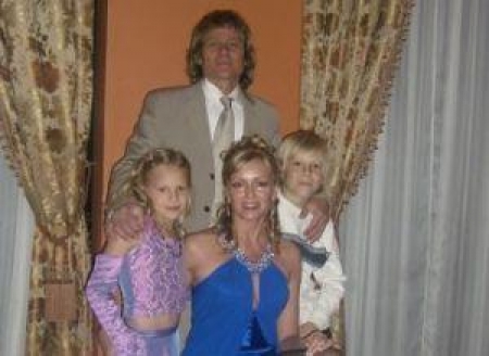 Александр Хапсалис с семьей